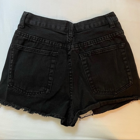 Signature8 High Rise Shorts - Picture 3 of 3